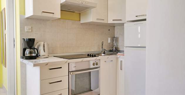 Apartment Devcic – 40 m from Sea