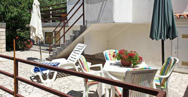 Apartment Devcic – 40 m from Sea