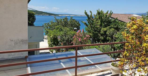 Apartment Devcic – 40 m from Sea