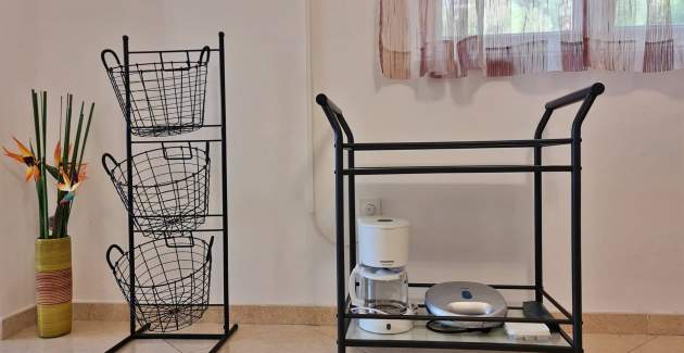 Apartment Beakovic – 40 m from the Sea