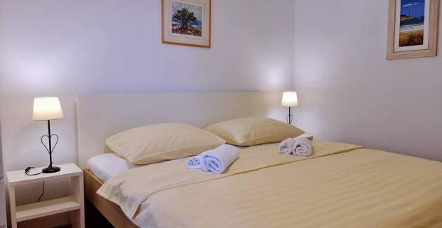 Apartment Beakovic – 40 m from the Sea