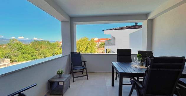 Luxury Apartment Bonum 2 – 130 m from the Sea