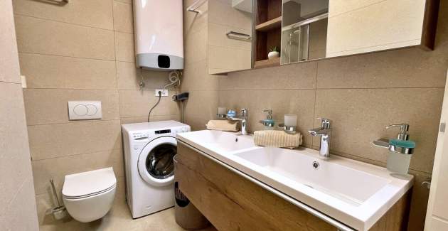 Luxury Apartment Bonum 2 – 130 m from the Sea