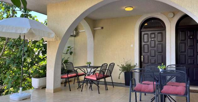 Apartment Brebric 2 – 500 m from the Sea