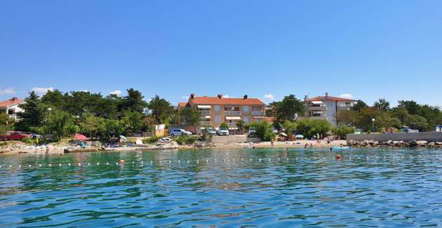 Apartment Tiha Lili 4 – 10 m from Beach, Sea View