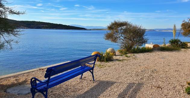 Apartment Tiha Lili 4 – 10 m from Beach, Sea View