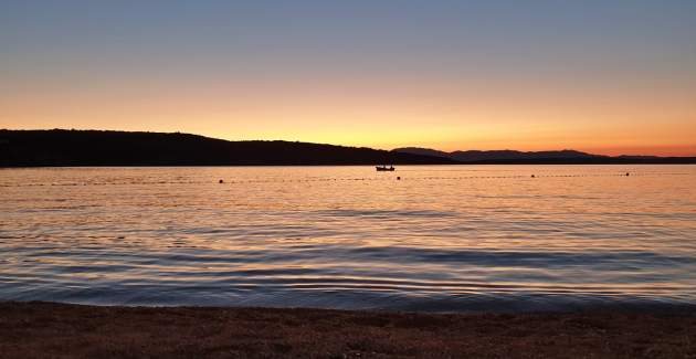 Apartment Tiha Lili 1 – 10 m from Beach, Sea View