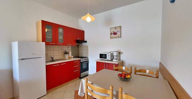 Apartment Tiha Lili 3 – 10 m from the Beach, Sea View