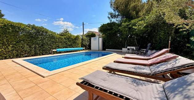 Apartment Zeljko A4 with Pool &Terrace