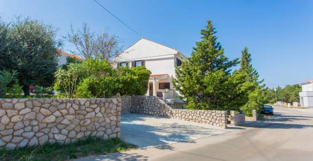 Apartment Zeljko A4 with Pool &Terrace