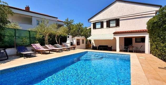 Apartment Zeljko A2 with Pool
