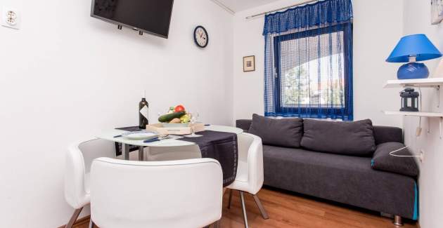 Apartment Zeljko A2 with Pool