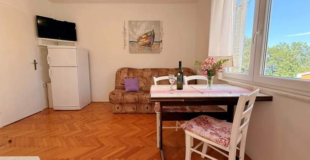 Apartment Dragica A2 – Sea View and Balcony