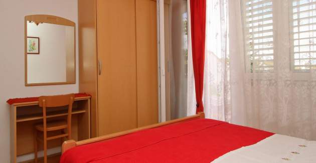 Apartment Dragica A2 – Sea View and Balcony