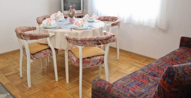 Apartment Dragica A4 – Sea View and Balcony