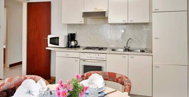 Apartment Dragica A4 – Sea View and Balcony