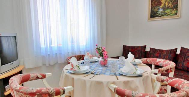 Apartment Dragica A4 – Sea View and Balcony