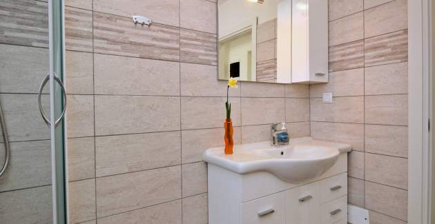 Apartment Ivo 1 – Meerblick und Balkon