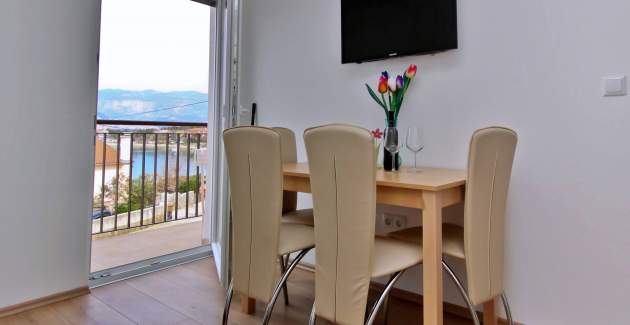 Apartment Ivo 1 – Meerblick und Balkon