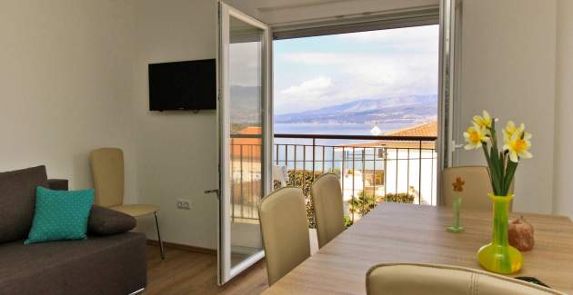 Appartamento Ivo 2 – Vista mare, vicino alla spiaggia