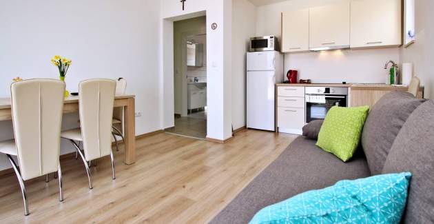 Appartamento Ivo 2 – Vista mare, vicino alla spiaggia