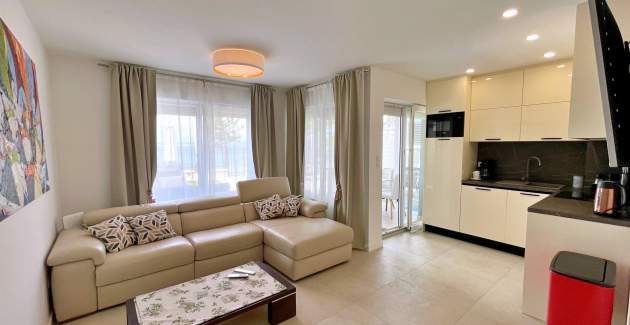 Apartment SeaLuxe – Hot Tub and Sea View