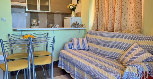 Apartment Koraljka 1 – Sea View