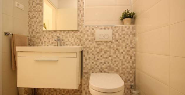 Apartment Kristijan – Seafront & Sea View