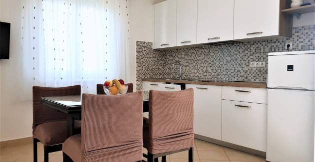 Apartment Nevenka P. – Sea View, 130 m from Sea