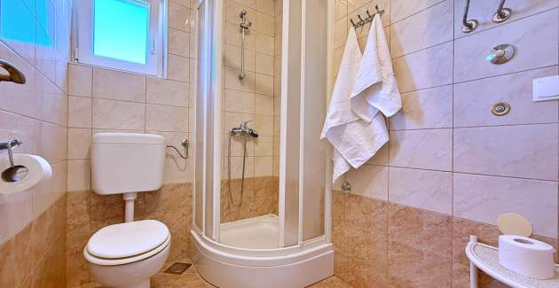 Apartman Nevenka P. – pogled more, 130 m od mora