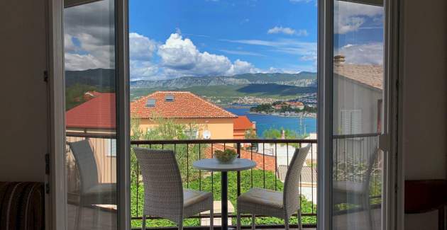 Apartment Nevenka P. – Sea View, 130 m from Sea