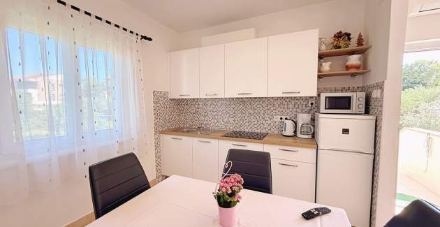 Apartman Nevenka P. – pogled more, 130 m od mora