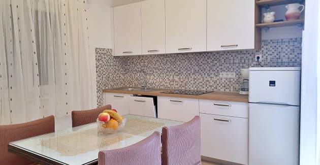 Apartment Nevenka P. – Sea View, 130 m from Sea