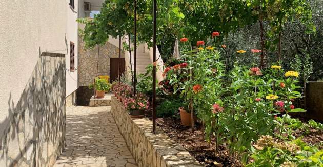 Apartment Nevenka P. – Sea View, 130 m from Sea