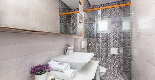 Apartman Presker – pogled more i balkon