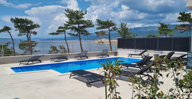 Appartamento Punta Silo B3 – piscina e vista mare