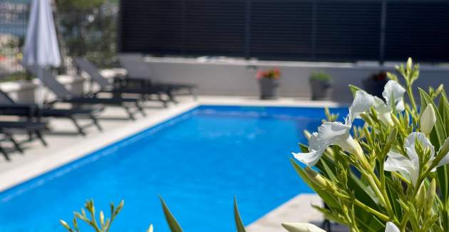 Appartamento Punta Silo A10 – piscina e vista mare