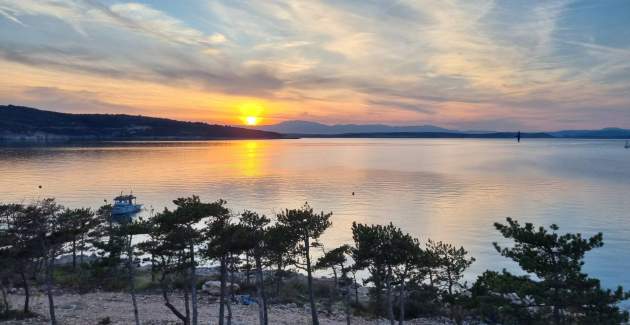 Appartamento Punta Silo A8 – piscina e vista mare