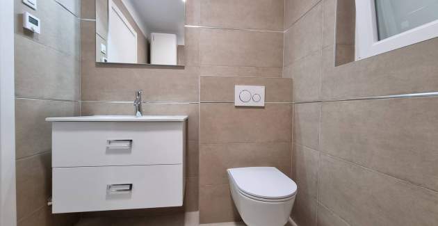 Appartamento Punta Silo A8 – piscina e vista mare