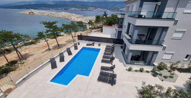 Appartamento Punta Silo A8 – piscina e vista mare