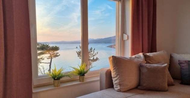 Apartment Punta Silo B5 – Pool and Sea View