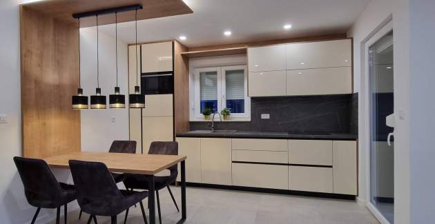 Apartment Punta Silo B5 – Pool and Sea View