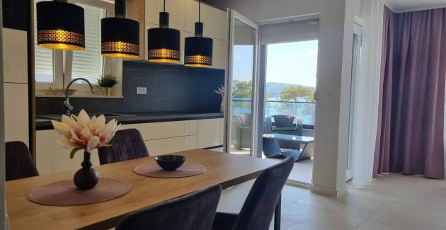 Apartment Punta Silo B5 – Pool and Sea View