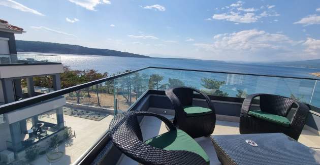 Appartamento Punta Silo B8 – piscina e vista mare