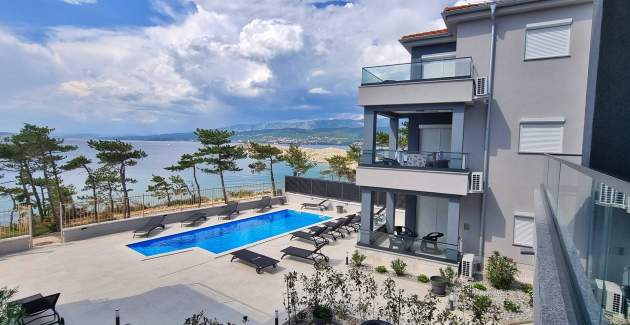 Appartamento Punta Silo A7 – piscina e vista mare