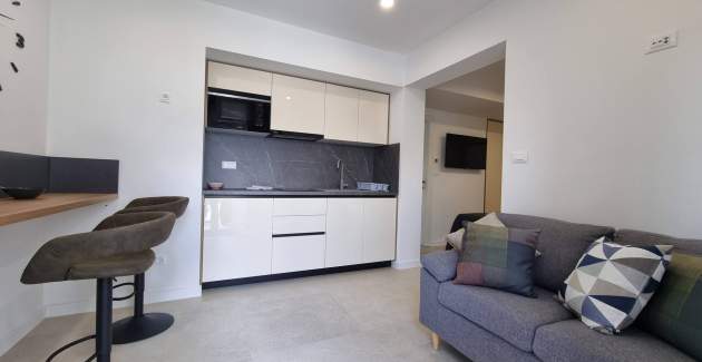 Monolocale Punta Silo A3 – Piscina e vista mare