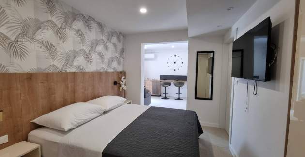 Monolocale Punta Silo A3 – Piscina e vista mare