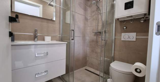 Monolocale Punta Silo A3 – Piscina e vista mare