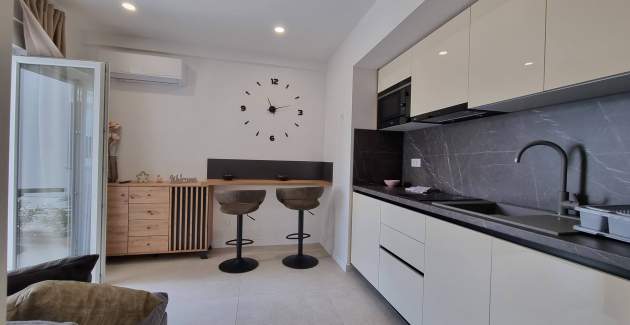 Monolocale Punta Silo A3 – Piscina e vista mare