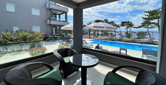 Appartamento Punta Silo B1 – piscina e vista mare